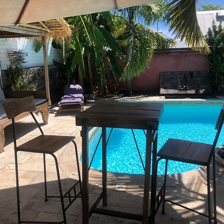 Apartamento studio indépendant dans propriété avec piscine et wifi Saint-Gilles-les-Bains Exterior foto